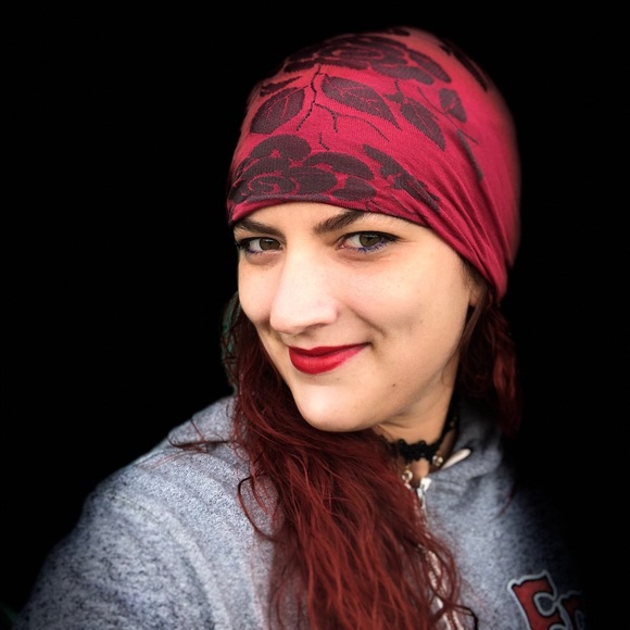 Meet your Posher, Danielle - Picture 1 of 7